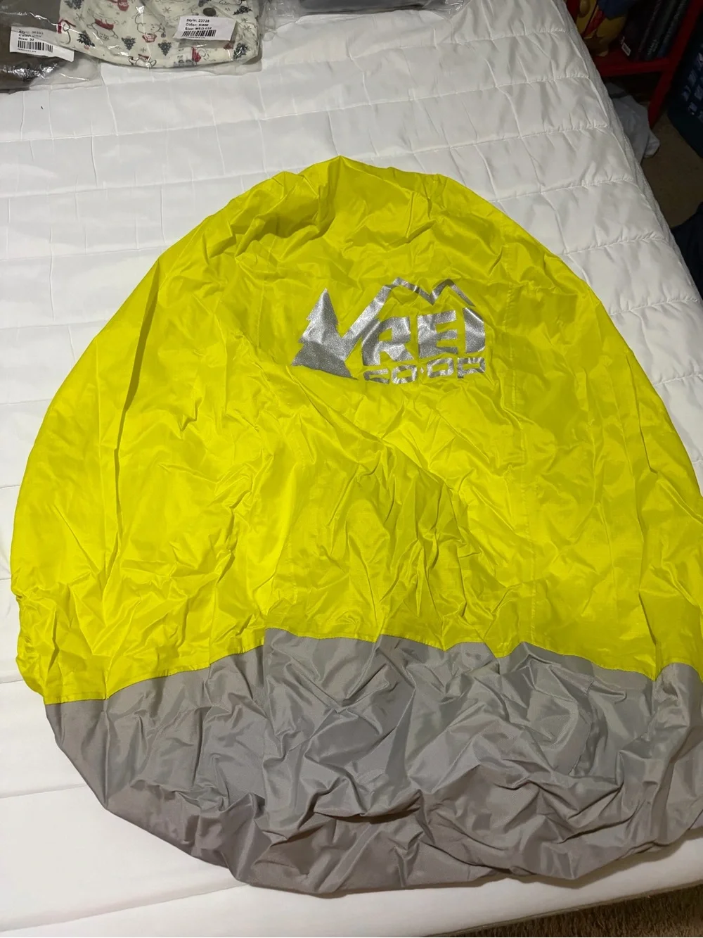REI Duck's Back Pack Rain Cover in Yellow